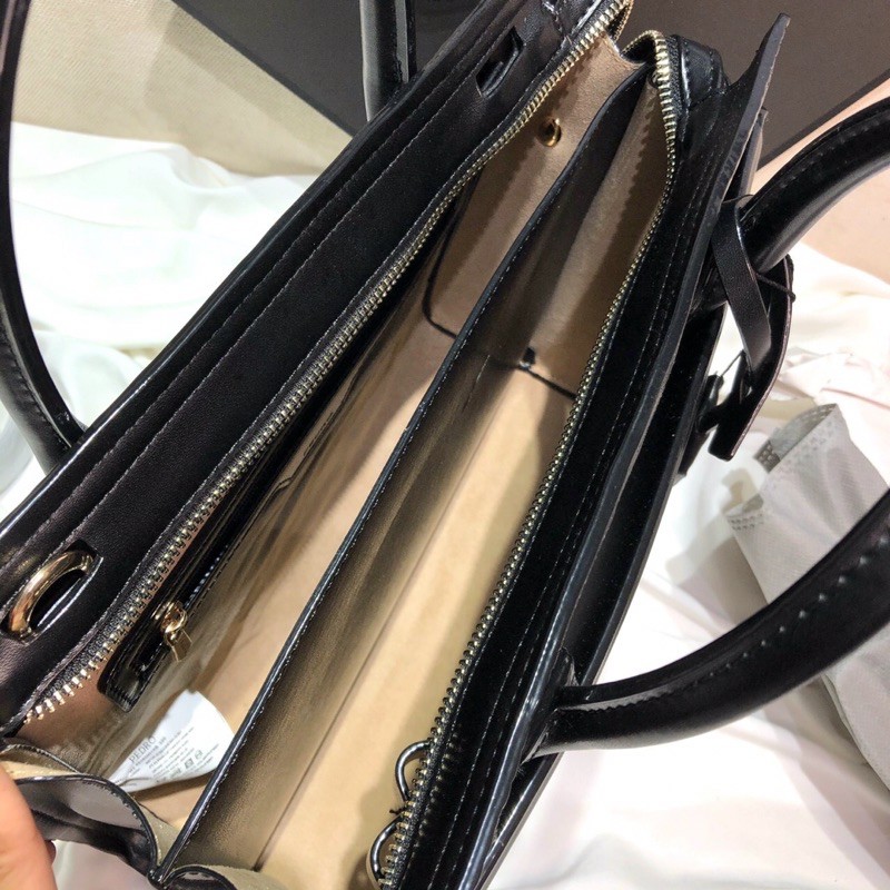 Túi Pedro tay cầm công sơ da rắn