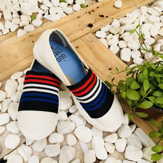 GIÀY SLIP ON TRẮNG 4 SỌC MÀU