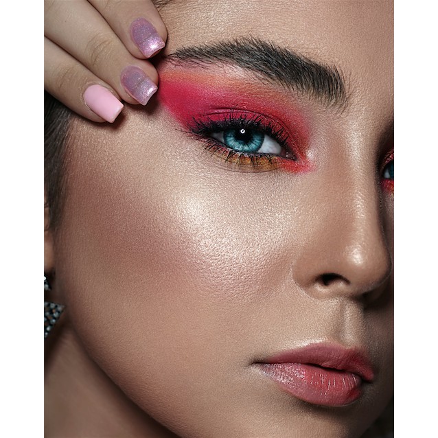 DECAL HÌNH CÔ GÁI SALON TÓC, TIỆM NAILS & THẨM MỸ_DÁN TƯỜNG NÀNG THƠ