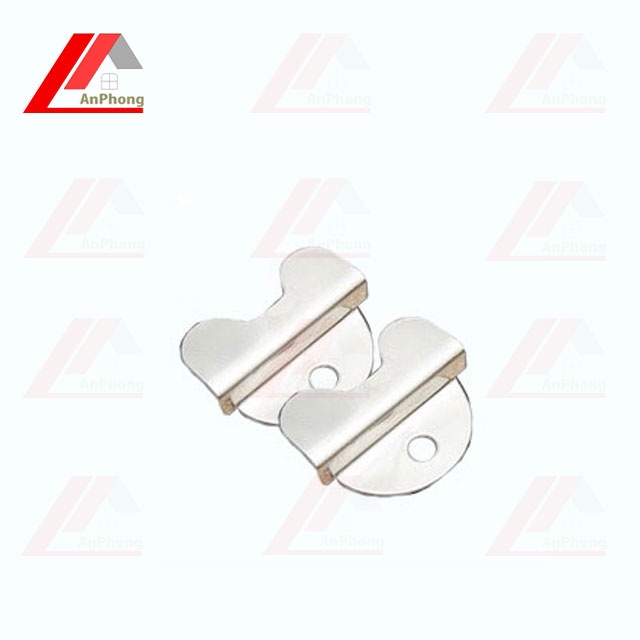 2 bas kẹp gương hình bướm