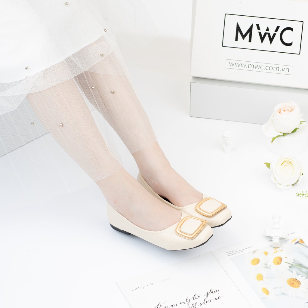 Giày 2182 MWC - Búp Bê Nữ Mũi Tròn Chất Liệu Da Cao Cấp Đính Khóa Cách Điệu Hiện Đại Nữ Tính