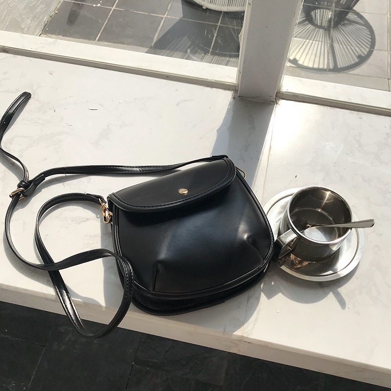 Túi đeo chéo hình vuông nhỏ nhắn dễ thương phong cách Hàn Quốc