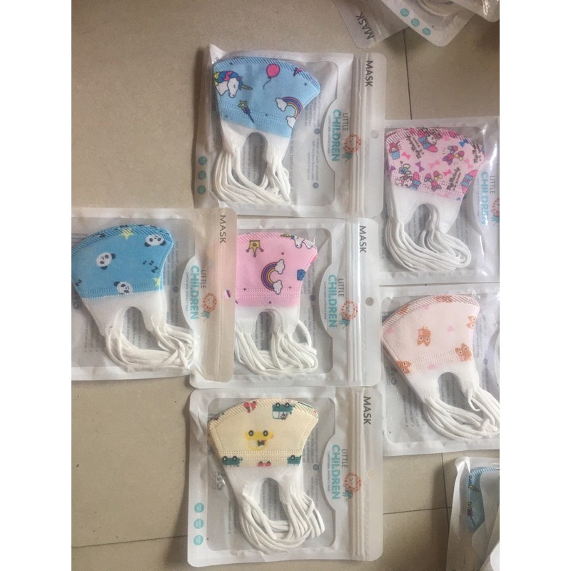 Set 5 khẩu trang kháng khuẩn cho bé từ 3 tháng đến 9 tuổi