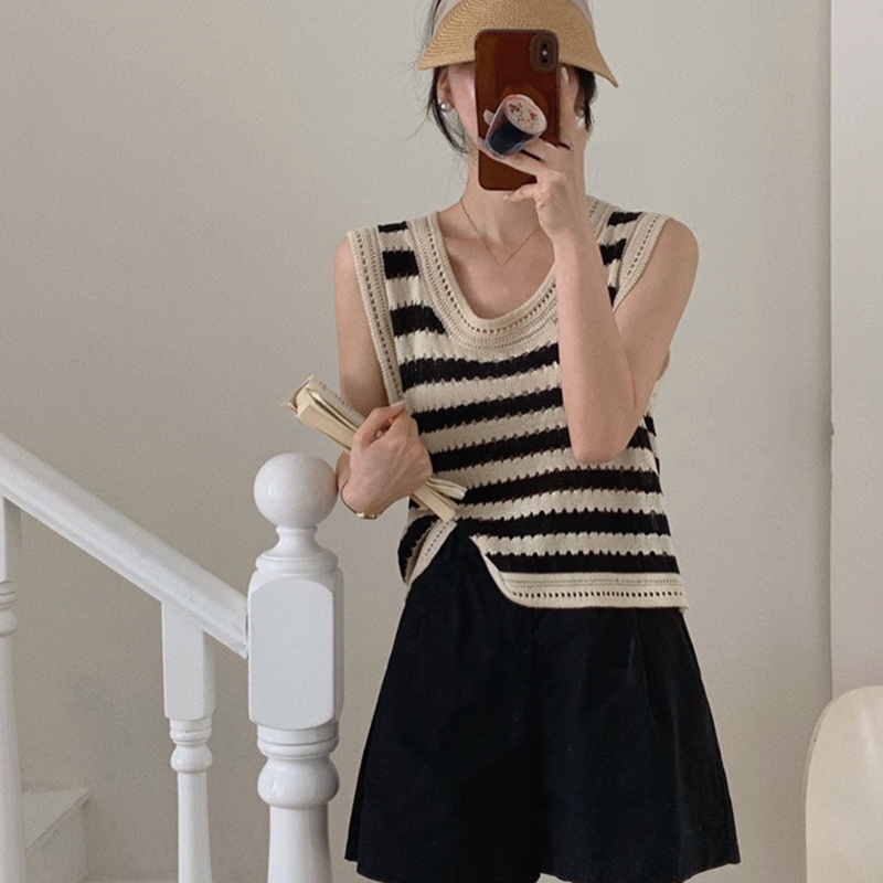 Áo Len Nữ Cộc Tay Cổ Tròn Sọc Ngang Thời Trang