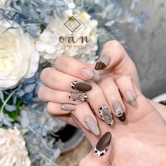 Móng úp thiết kế tặn kèm keo + dũa nail