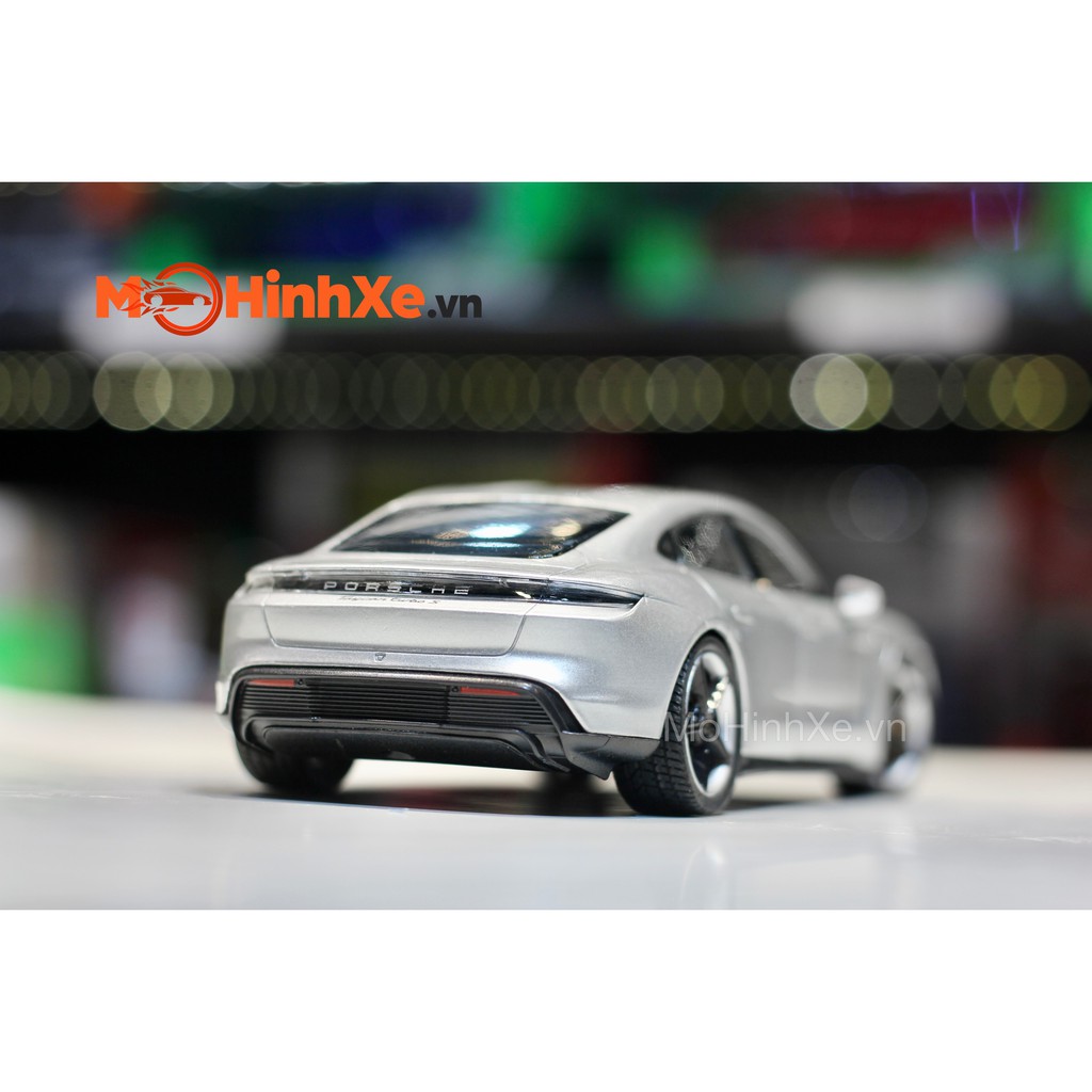 MÔ HÌNH XE PORSCHE TAYCAN TURBO S 1:24 WELLY