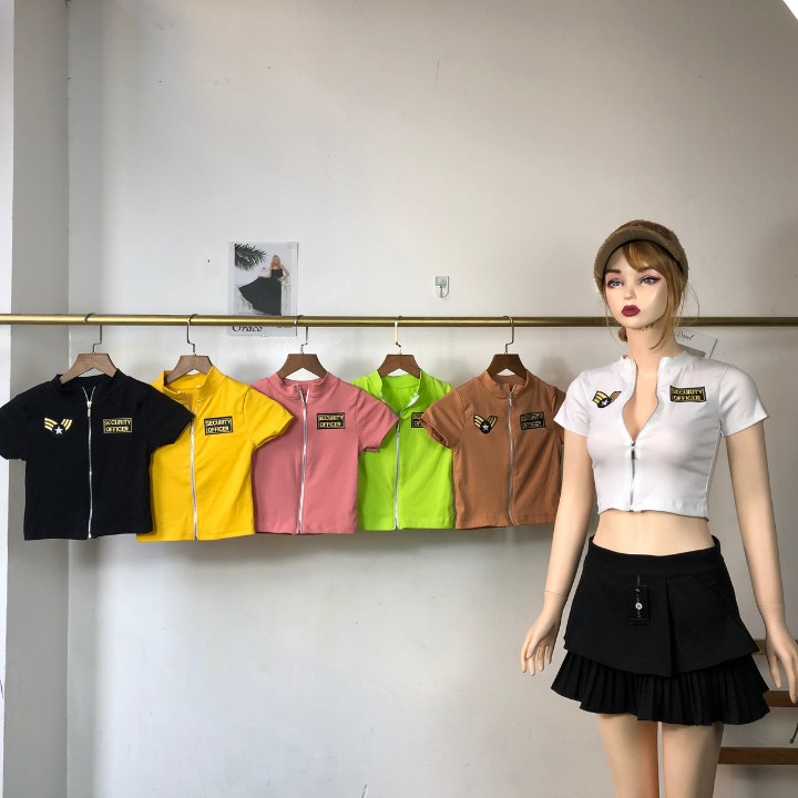 Áo kiểu kéo khoá thêu logo