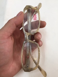 Gọng kính xịn levis