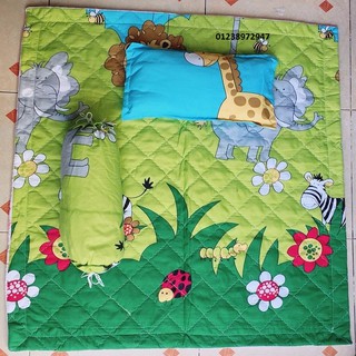 Set chăn gối nằm gối ôm cho bé mẫu rừng xanh