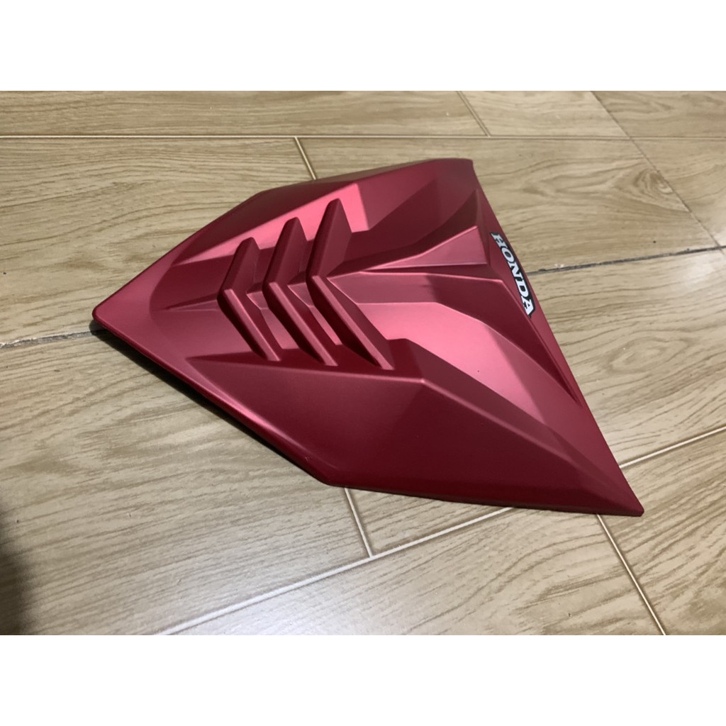 Ốp mặt nạ xe winner x màu đỏ nhám