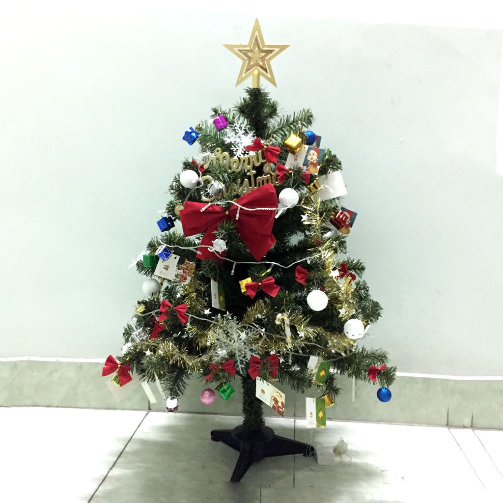 Cây thông noel 90cm trang trí giáng sinh cho nhà cửa, phòng khách, phòng ngủ hàng Việt Nam chất lượng cao