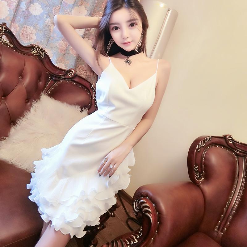 Đầm Hai Dây Dáng Ngắn Lưng Cao Cổ Chữ V Xếp Ly Thời Trang Trẻ Trung