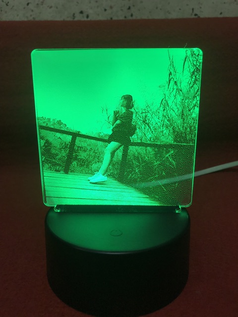 Đèn ngủ 3d Led 16 màu hình ảnh chân dung quà tặng độc đáo khắc theo yêu cầu