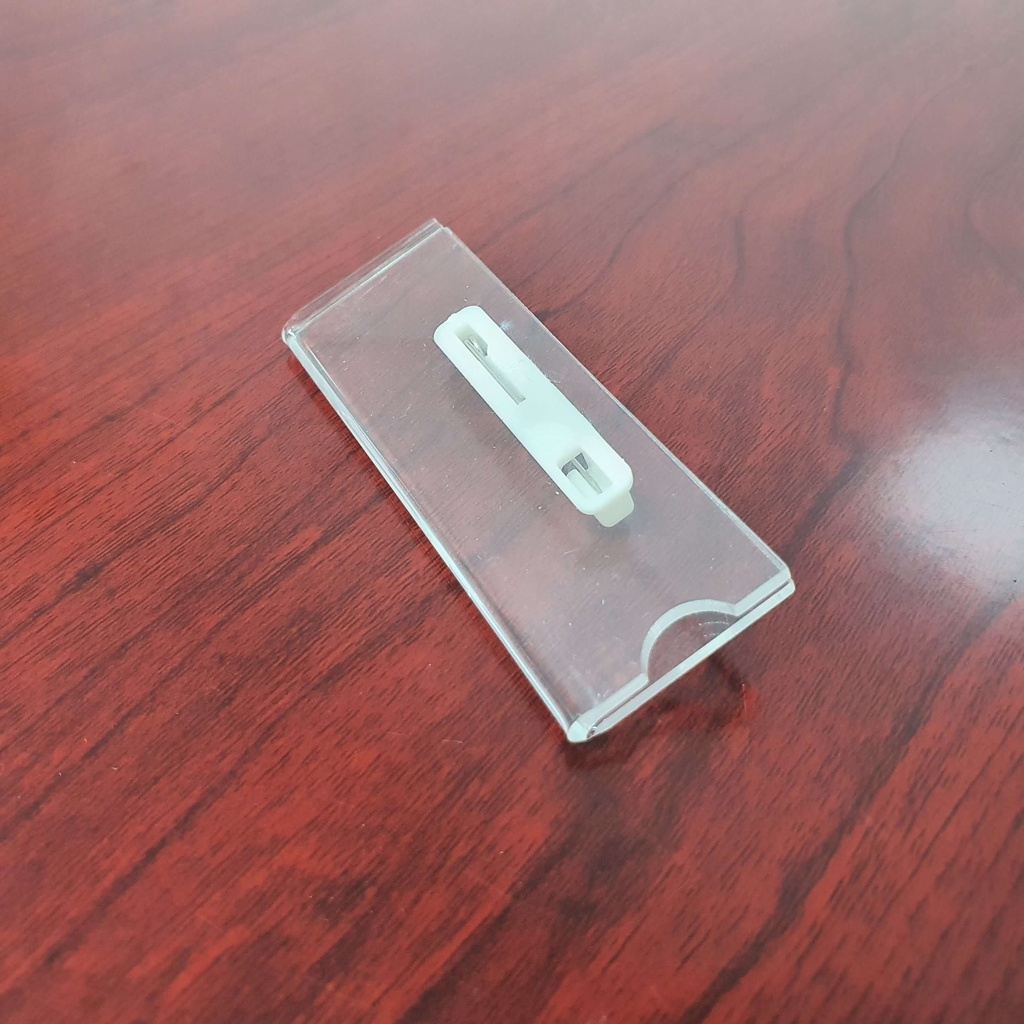 Thẻ tên nhân viên mica - Bảng tên nhân viên ghim cài, nam châm