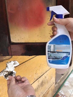 Chai xịt tẩy bếp