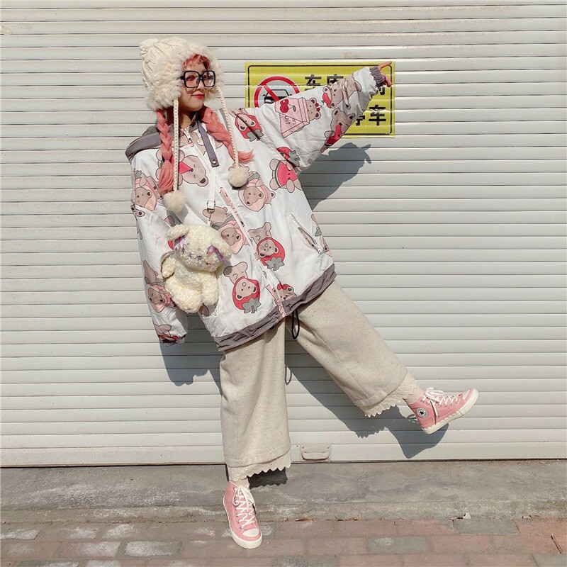 ÁO KHOÁC GIÓ DÙ GẤU ÔM DÂU - ÁO GIÓ 2 LỚP DÂU BEAR ULZZANG