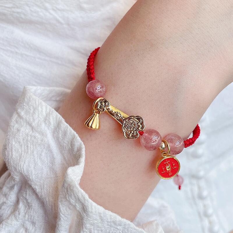 Vòng tay bện màu đỏ đính đá pha lê dâu tây thời trang xuân hè cho nữ