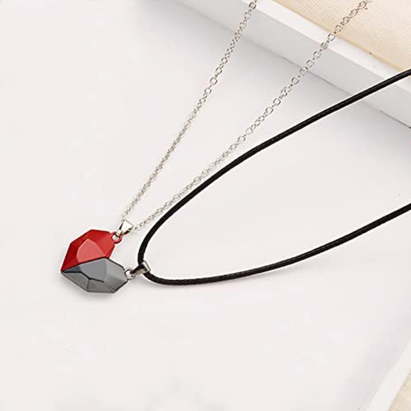 Set 2 Vòng cổ Mặt Trái Tim Có Nam Châm Thời Trang Dành Cho Cặp Đôi