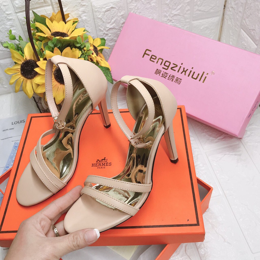 Sandal 2 quai mảnh chéo bít gót - 7P