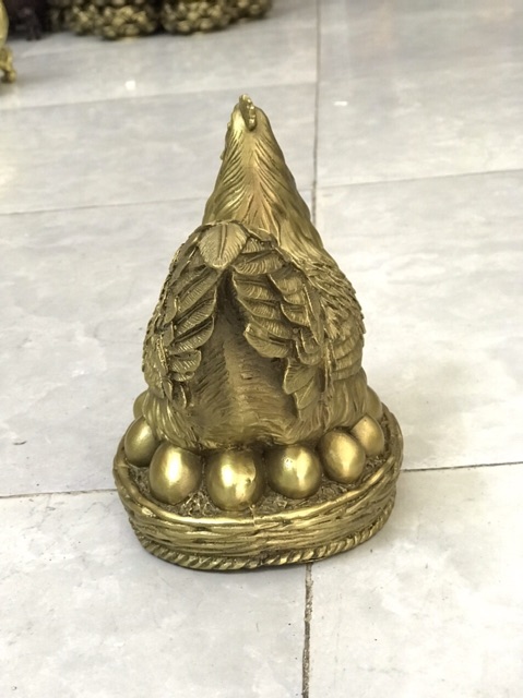 Gà Mái Ấp Trứng Vàng Vật Phẩm Phong Thủy bằng đồng