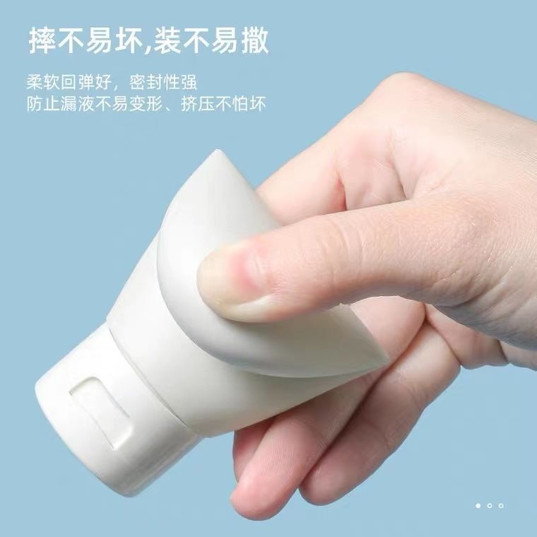 Bộ chai rỗng chiết mỹ phẩm tiện lợi du lịch