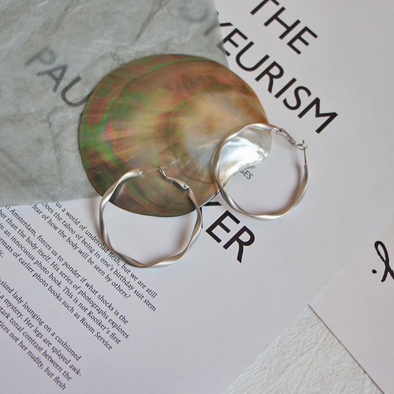 Khuyên Tai Tròn Họa Tiết Xoắn Ốc Phong Cách Phương Tây Cổ Điển Dành Cho Nữ