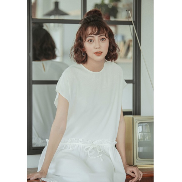 Váy Nữ Dáng Xòe MOMOCO Chất Vải Cao Cấp Thiết Kế Tay Liền Có Dây Nơ Rút M1773