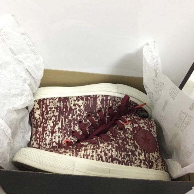 Giày Sneaker Converse Chuck 2 Taylor