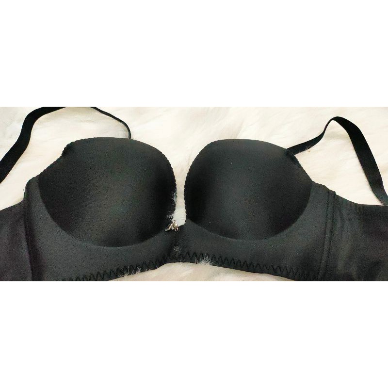 Áo ngực còn ít mẫu sale
