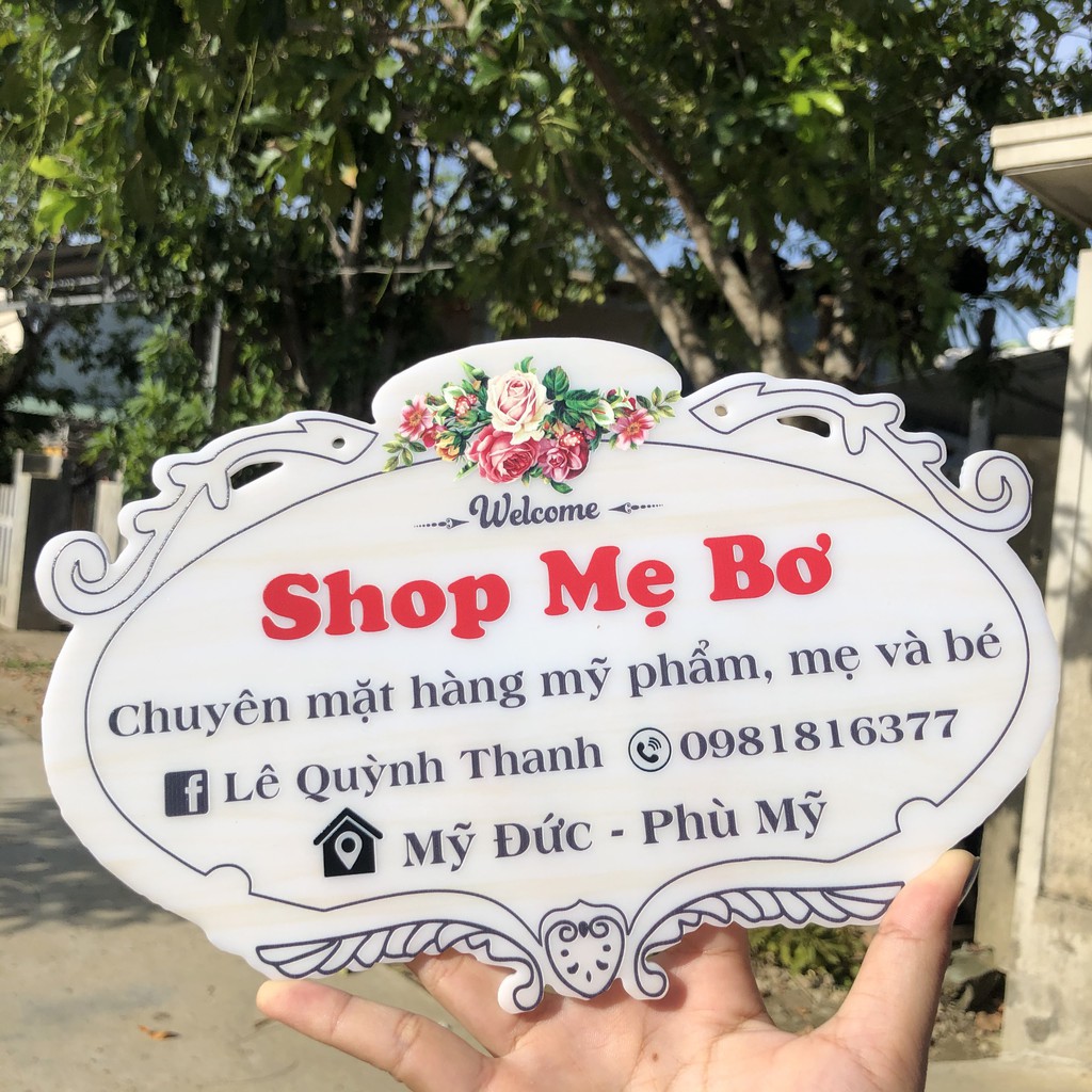 Bảng hiệu mica - Dụng cụ chụp hình sản phẩm bán hàng online hiệu quả - Thiết kế và in thông tin theo yêu cầu