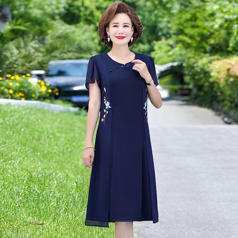 Đầm Thiết Kế Trung Niên, Mẫu Đầm Suông Cho Mẹ Chất Cotton lạnh Chiffon Thêu hoa Đào | Thời Trang NP Clothing