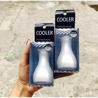 Thanh lăn lạnh nâng cơ Aritaum Ice Calming Cooler .