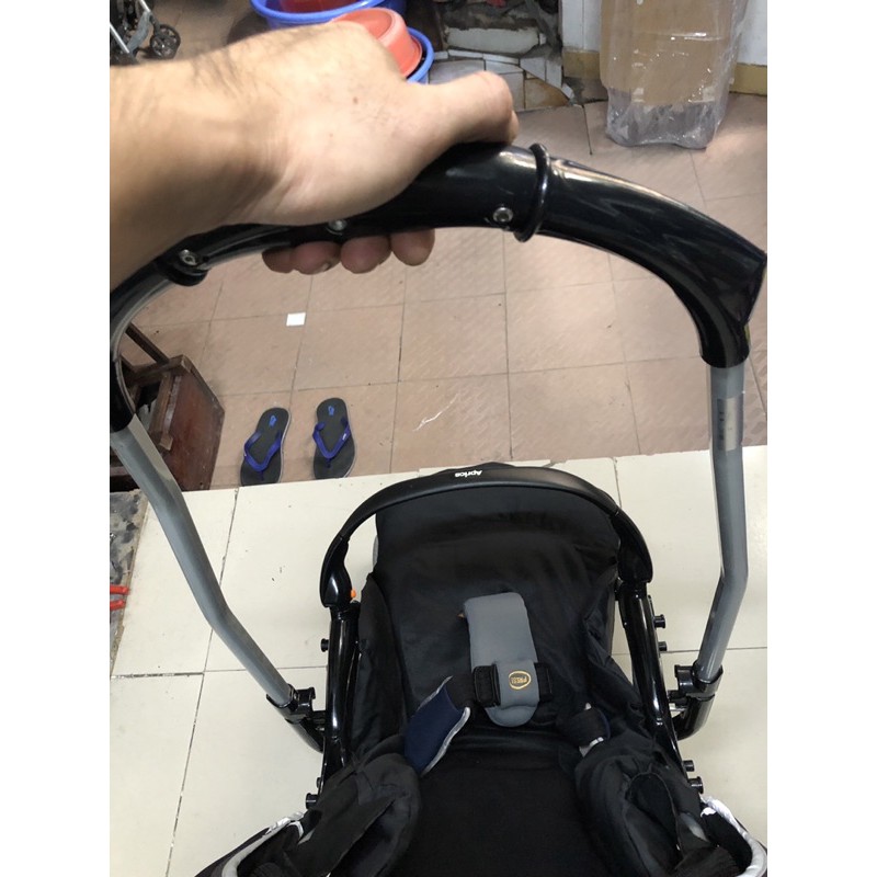 Xe đẩy 2 chiều Aprica Lightweghit