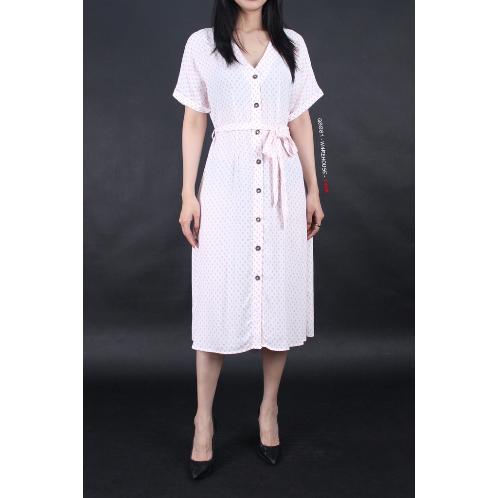 Q8961 - Đầm W4reHouse cổ tim tay ngắn nút trước cột nơ in hình lá