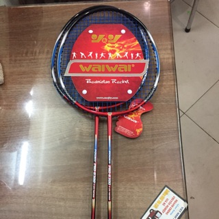Vợt cầu lông WAIWAI 8300 một đôi