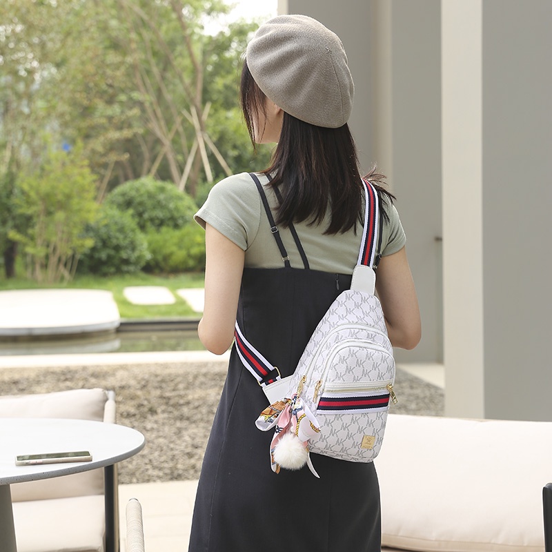 Túi đeo chéo ngực sức chứa lớn siêu nhẹ thời trang cá tính cho nữ