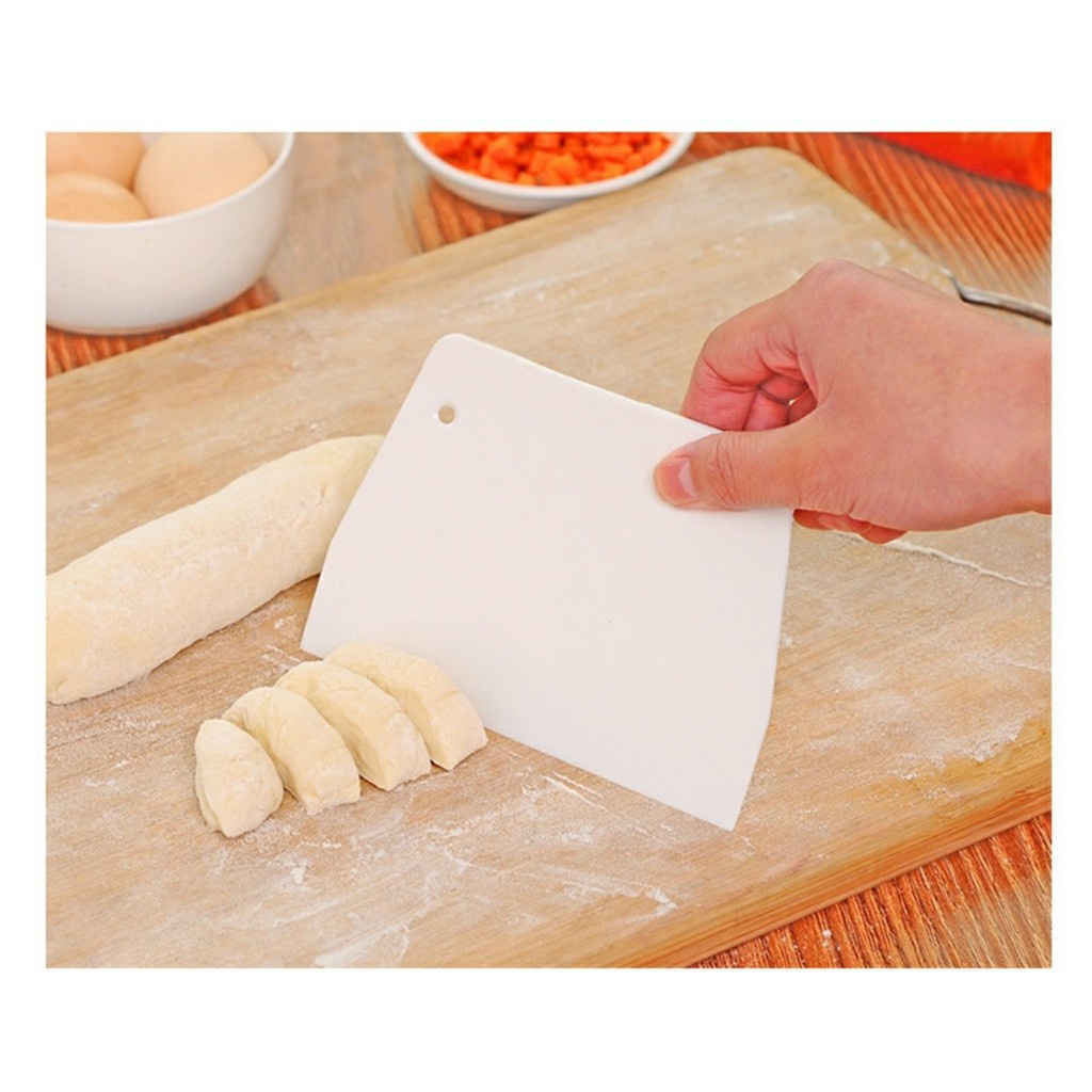 Dao cắt bột, dụng cụ vét bột, chia bột chà láng làm bánh kem, bánh bông lan, bánh mì hoa cúc