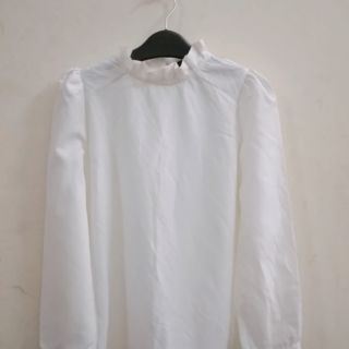 Khách nguyễn kim trà
