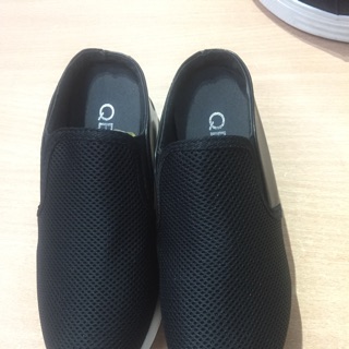 Giày nữ độn đế dáng sục