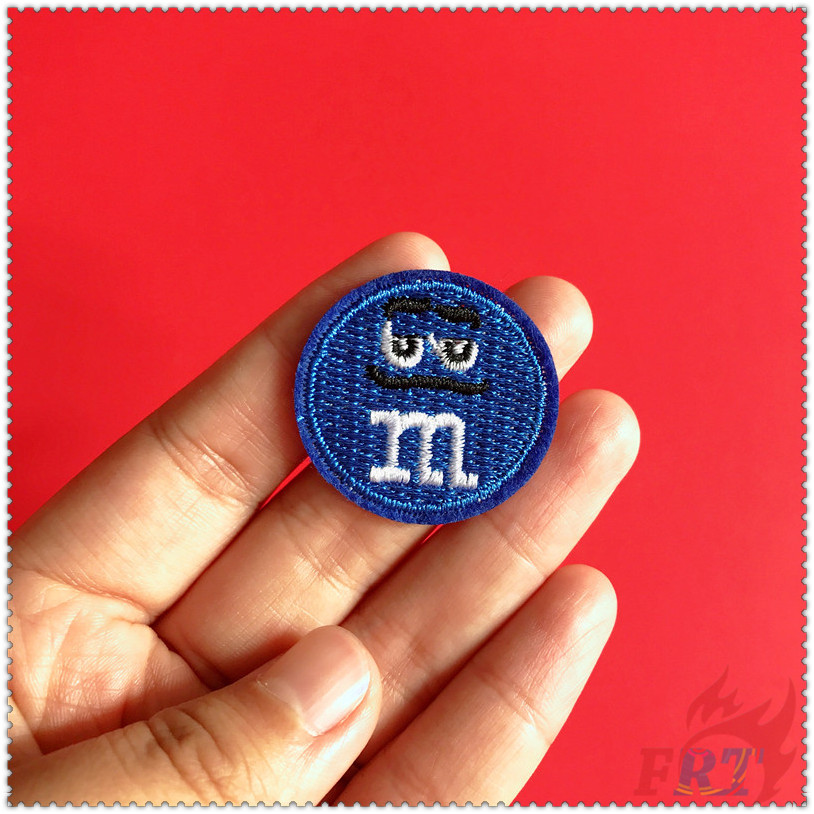 ✿ Thương Hiệu Thời Trang: Miếng Vá Sắt M &amp; M ✿ 1 Sticker Ủi Thêu Hình Huy Hiệu