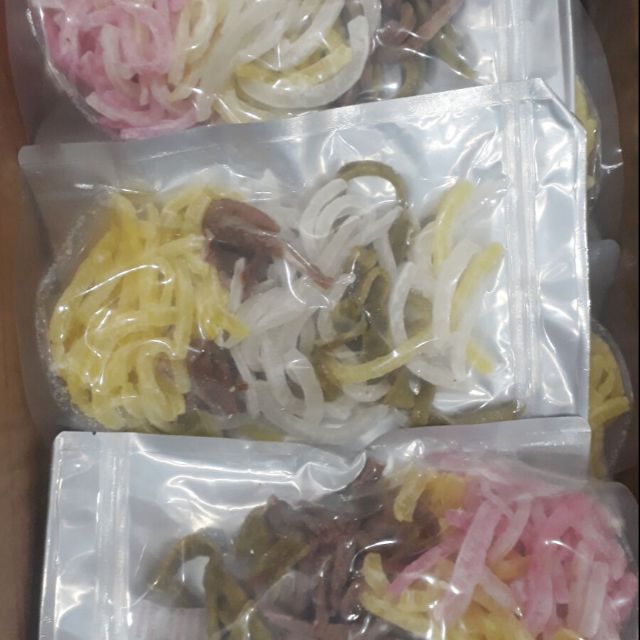 Mứt dừa nom