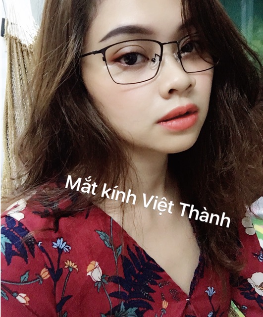 Gọng kính kim loại mảnh sắt vuông