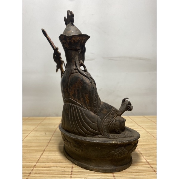 Ngài Liên Hoa Sinh bằng đồng