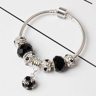 Vòng charm phong thủy quả cầu pha lê