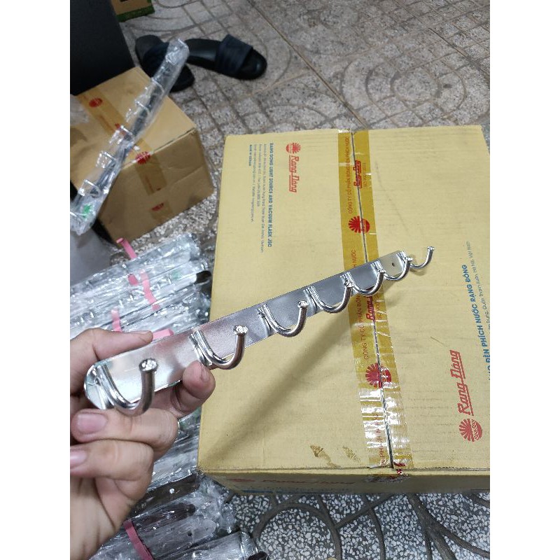 Móc Inox bắt tường - Loại 8 móc Inox 201