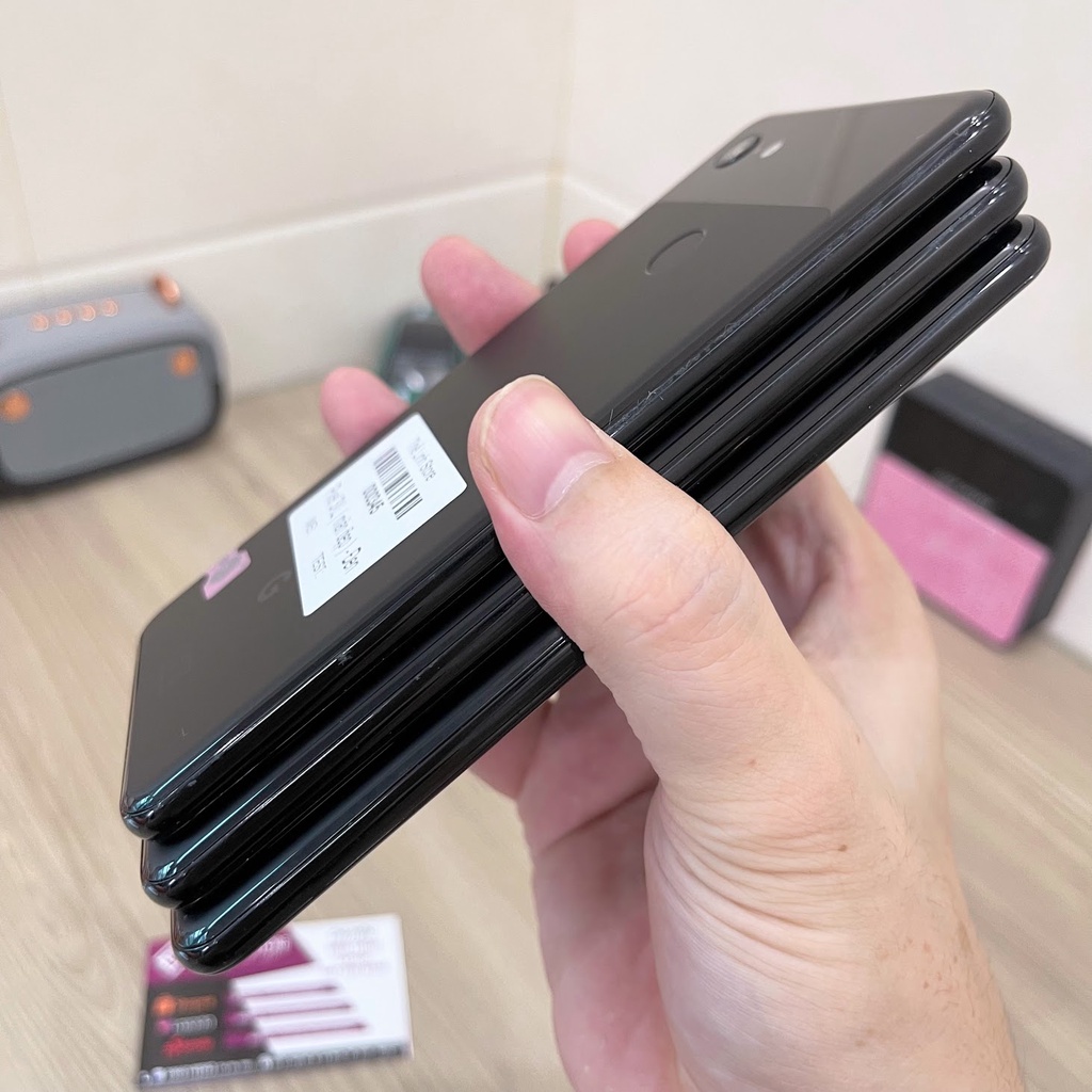 Điện thoại Google Pixel 3 XL - Màn OLED 6.3 inch