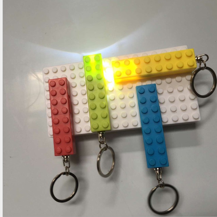 Sét 4 Móc khóa lego bảng gắn tường gọn gàng kèm đèn led MK35 (Giao mầu ngẫu nhiên)