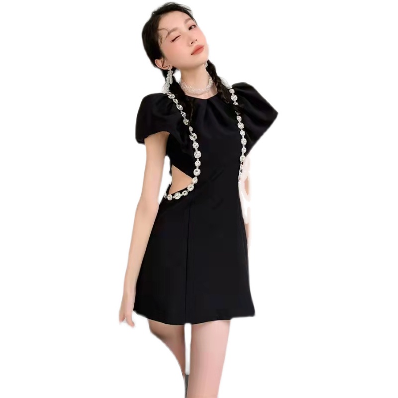 Đầm Đen Đính Đá Thời Trang Sang Trọng Phong Cách Phương Tây Cho Nữ