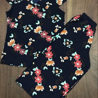 🌴MẪU BỘ QUẦN LỬNG 👉 MẪU KIỂU:cổ hoa đăng, 👉CHẤT LIỆU: vải thun gân tầm ) 👉SIZE: 2,3,4.5 từ 45kg đến 75kg mặc vừa