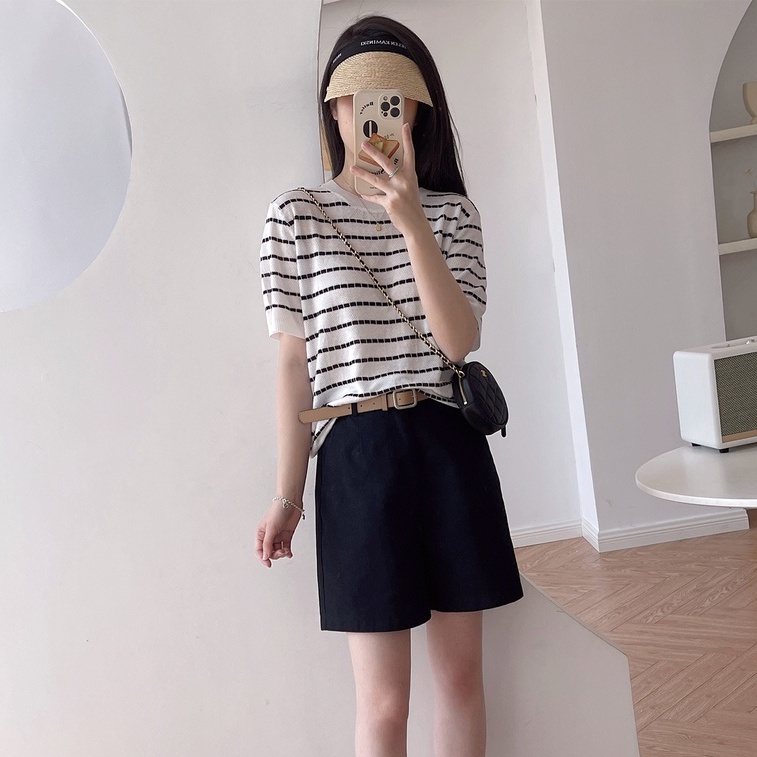 【ZHELIHANGFEI】 / Áo Thun Dệt Kim Tay Ngắn Dáng Rộng Họa Tiết Kẻ Sọc Ba Chiều